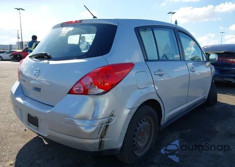 2010 Nissan Versa 1.8S z USA, uszkodzony, nr VIN 3N1BC1CPXAL389249